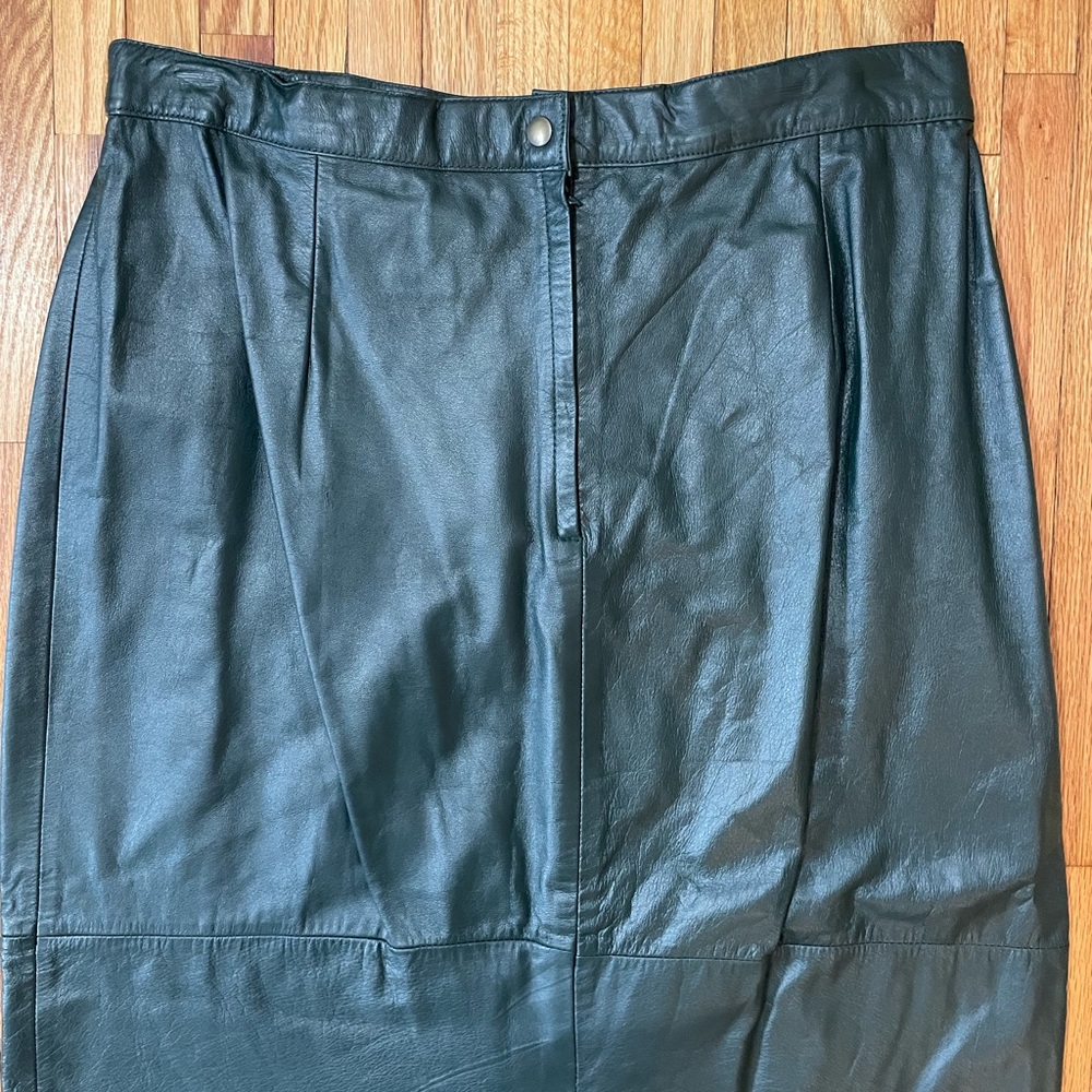 Vintage Green Leather Skirt - Picture 10 of 13